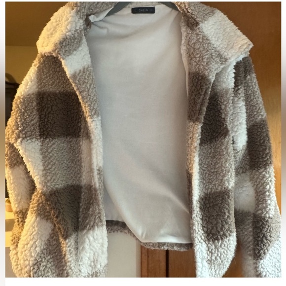 SHEIN fluff size medium jacket - Picture 1 of 3